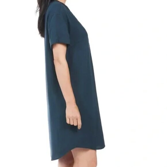 NWT~Hilary Radley~ Popover split neck shift dress - Picture 2 of 2